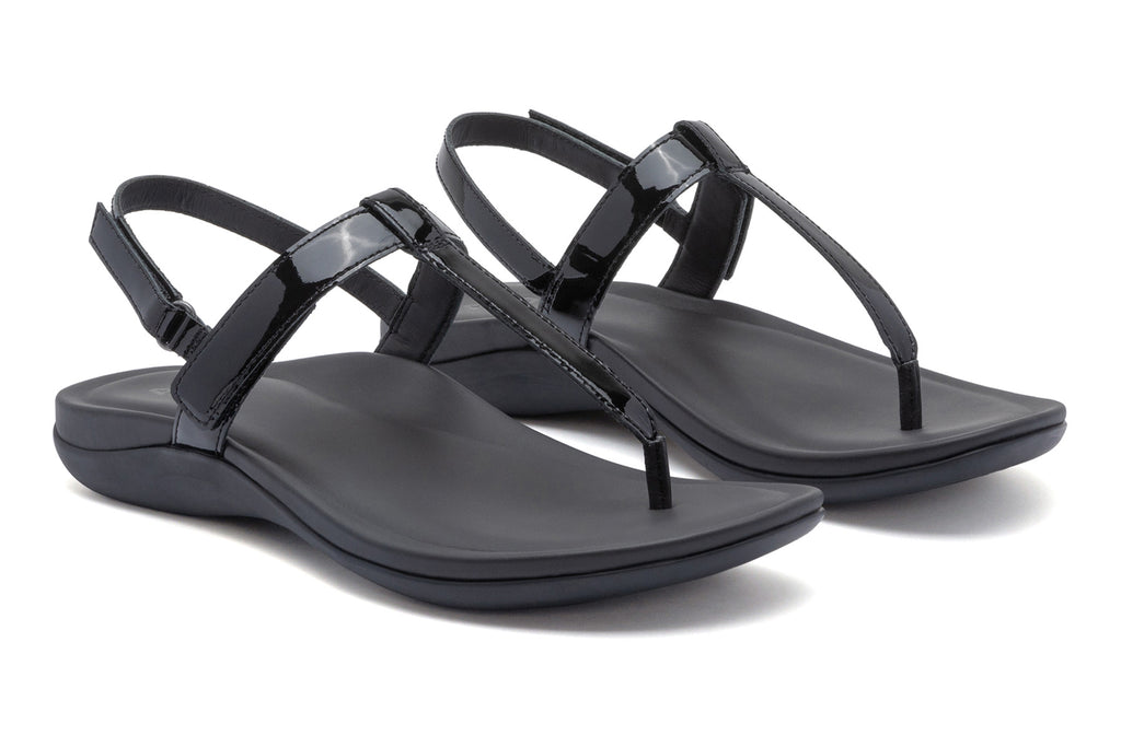 Crocs t fashion strap sandal